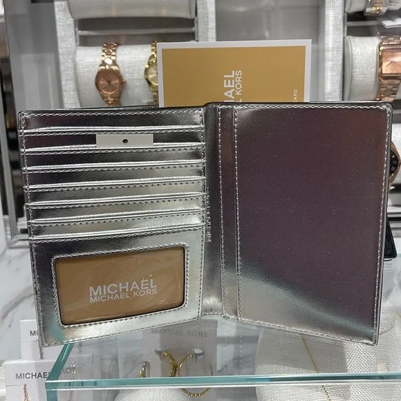 Michael Kors Jet Set Travel Md Embellished Signature Logo Passport Case
Optic Wh - Picture 14 of 16